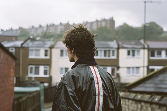 Artificial Monkeys recreating Alex Turner eras live